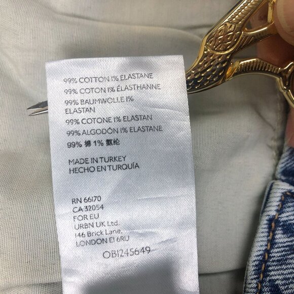 We The Free Women's Lived in Blue Jeans Sz 30 High Waist Button Fly Acid Wash - Picture 12 of 12